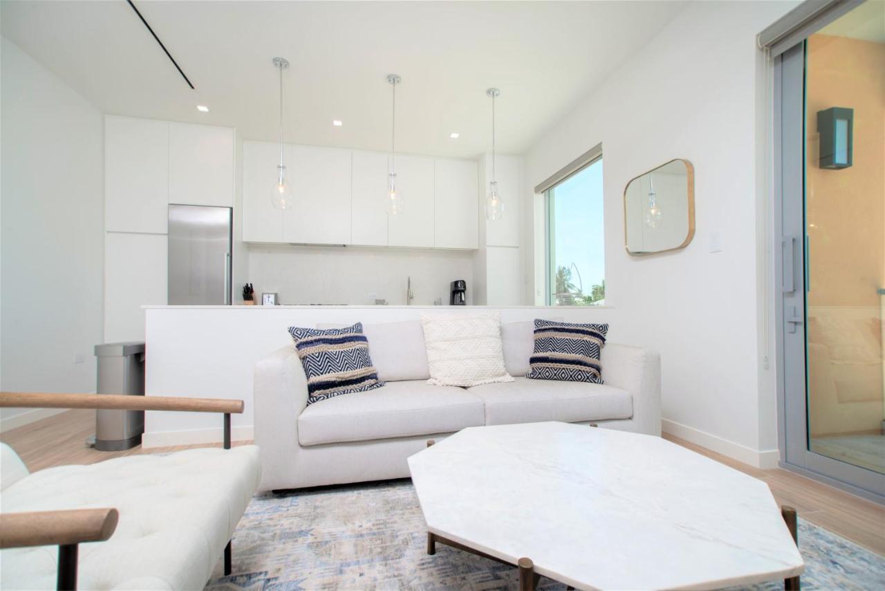 Cayman Luxury Rentals At One Canal Point George Town Buitenkant foto