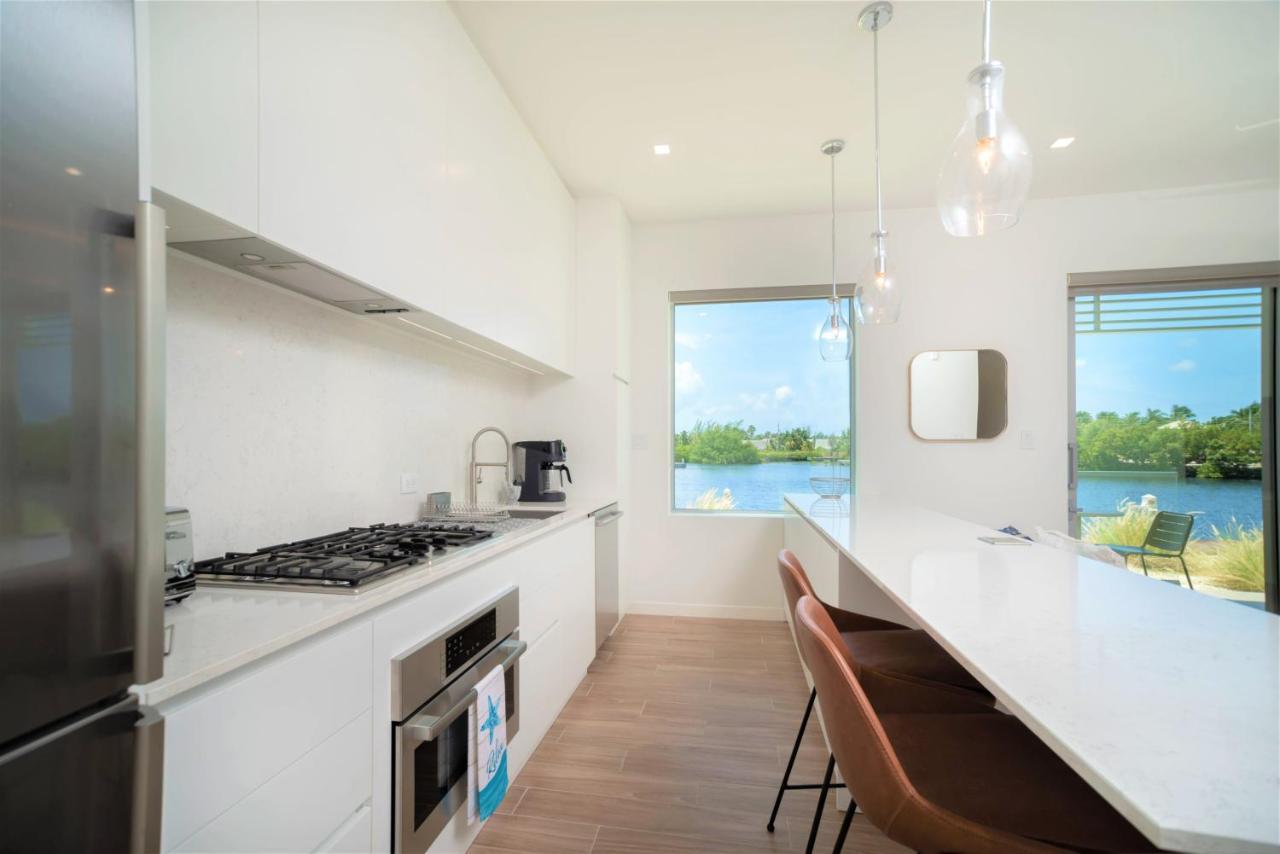 Cayman Luxury Rentals At One Canal Point George Town Buitenkant foto