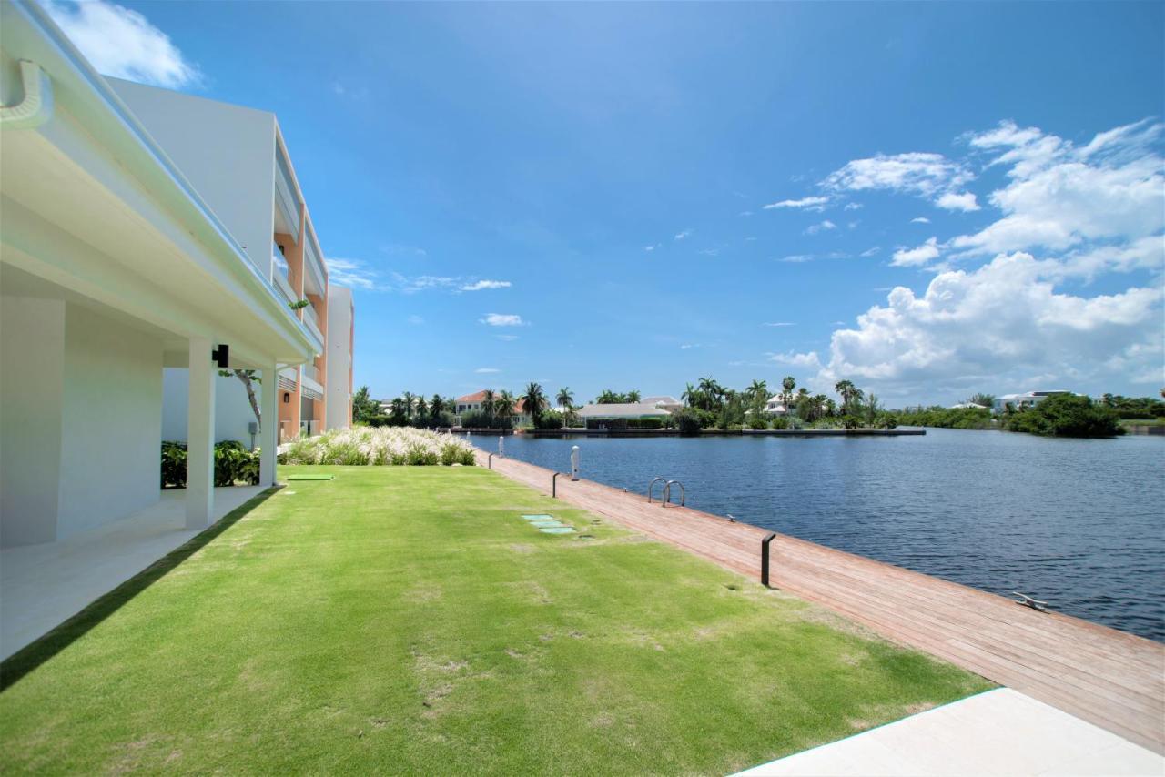 Cayman Luxury Rentals At One Canal Point George Town Buitenkant foto