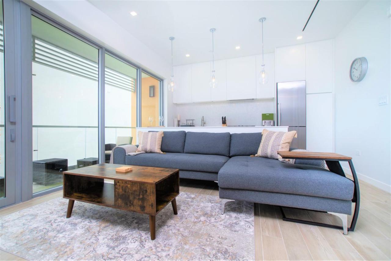 Cayman Luxury Rentals At One Canal Point George Town Buitenkant foto