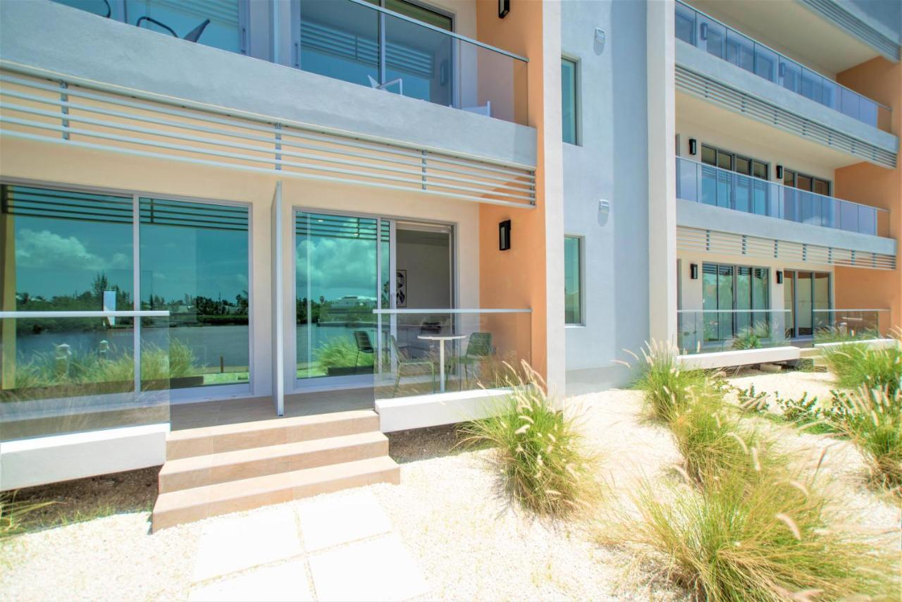 Cayman Luxury Rentals At One Canal Point George Town Buitenkant foto