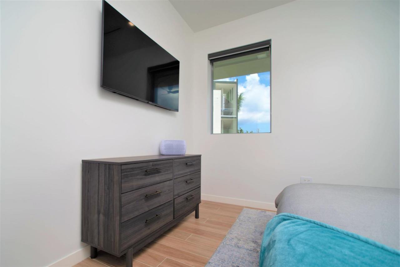 Cayman Luxury Rentals At One Canal Point George Town Buitenkant foto