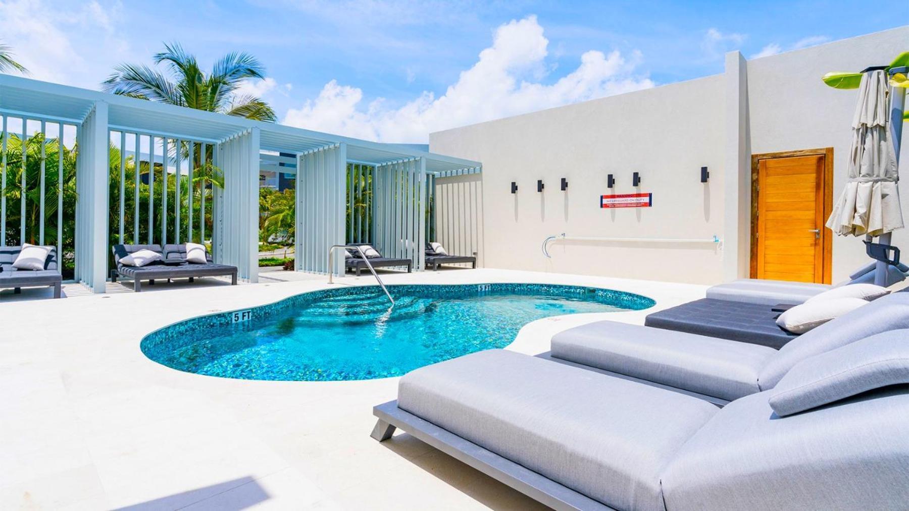 Cayman Luxury Rentals At One Canal Point George Town Buitenkant foto
