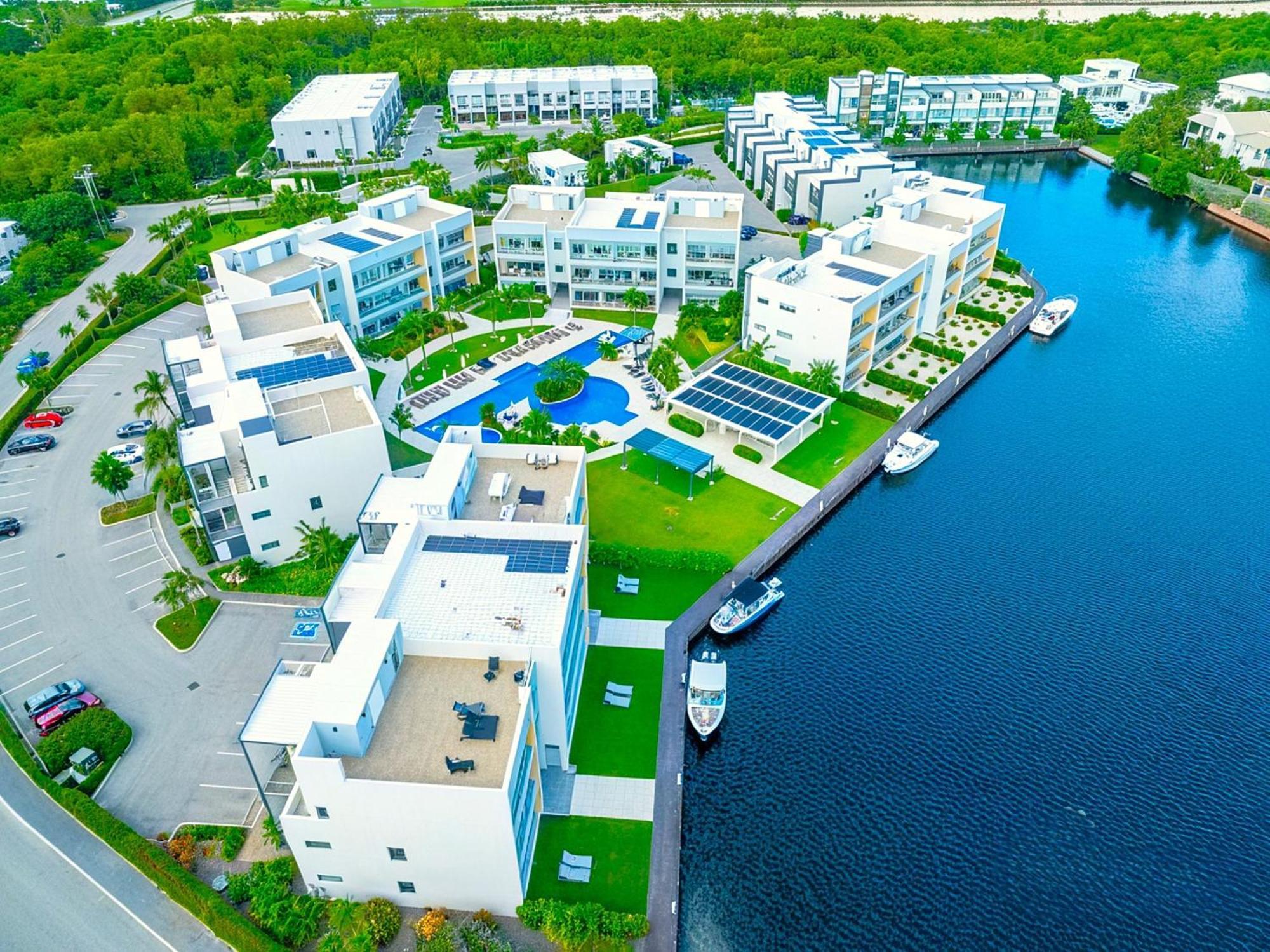 Cayman Luxury Rentals At One Canal Point George Town Buitenkant foto